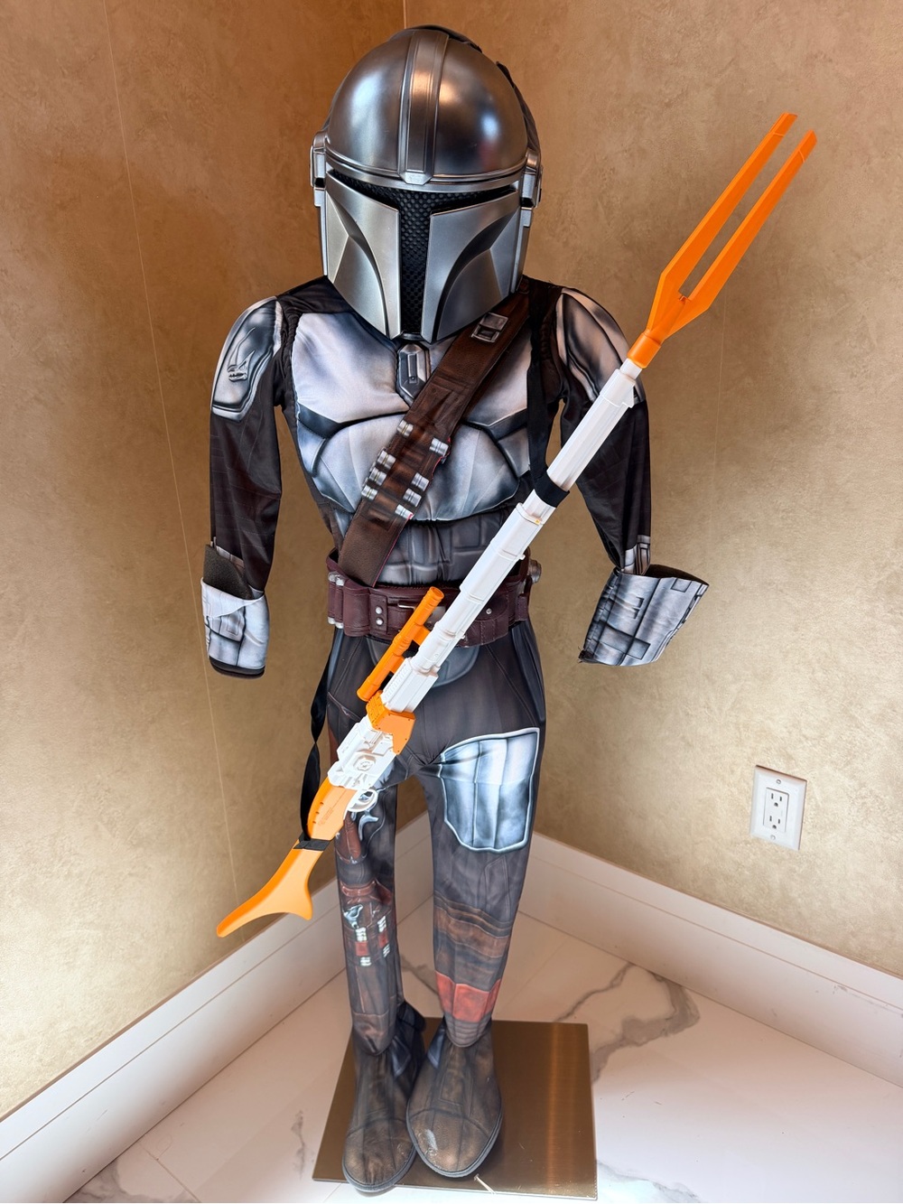 Star Wars Mandalorian Costume with Orange and White Toy Gaffi Pike
